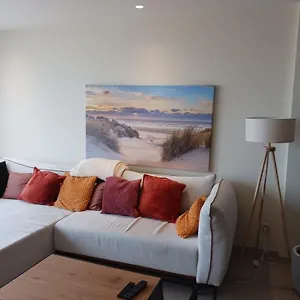 Louisa Met Prachtig Zeezicht Ostende