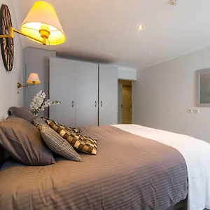 Inn Bruges Брюгге